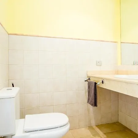 Villa In Playa Blanca Sleeps 8 With Pool Air Con And Wifi *